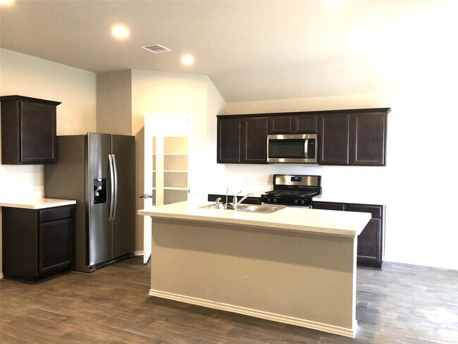 Building Photo - 21422 Chester Cliff Ln