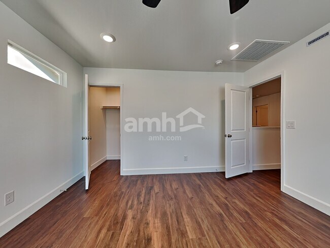 Building Photo - 2737 Fierce Star Ave