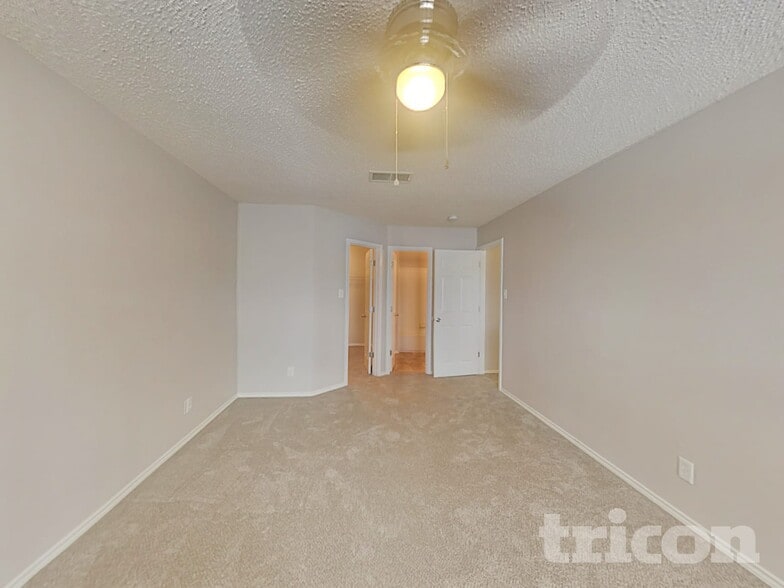 Building Photo - 7010 Flint View