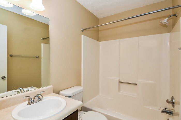Building Photo - 4623 Hamlet Walk SE