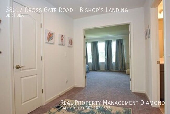 Building Photo - 38017 Cross Gate Rd