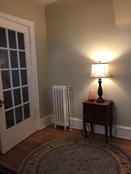 Entry Way - 2520 N Frederick Ave