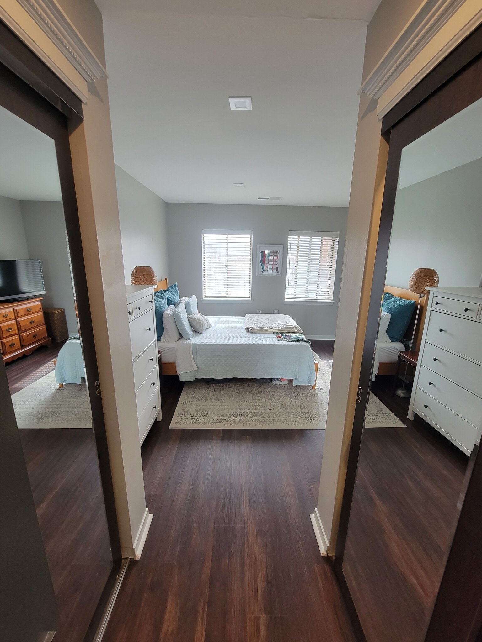 Lots of closet space - 23 Andrew Pl