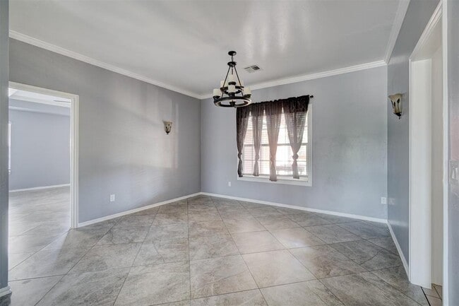 Building Photo - 1209 SW 113th St