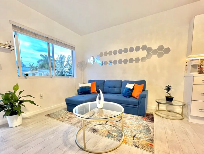 Building Photo - 1601 Meridian Ave