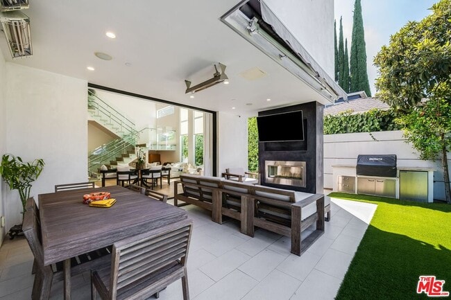 Building Photo - 5101 Rubio Ave