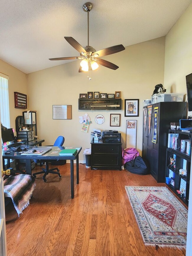 Building Photo - Breathtaking 4/3 Perdido Home, 2,700 sq ft...