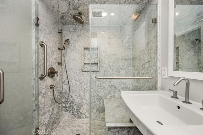 Building Photo - 4867 Tremezzo Dr