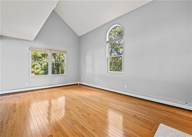 Building Photo - 24 Smith St