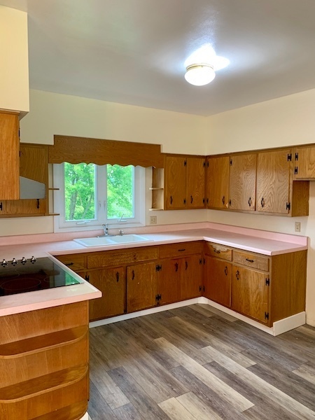 Building Photo - Beautiful Shelby Farm House