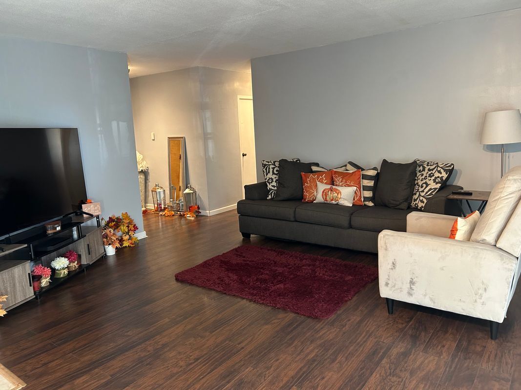 Building Photo - 111 Chestnut St