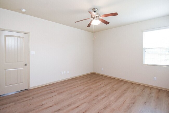Building Photo - 2106 Harmon Crest Ct