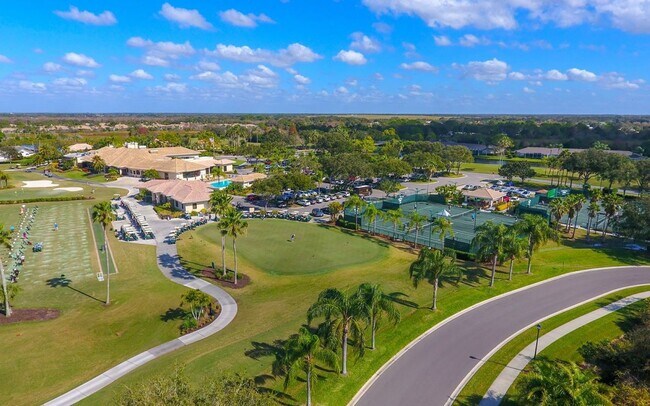 Building Photo - 2BR/2BA Lake View Condo in Heritage Oaks Golf & Country Club