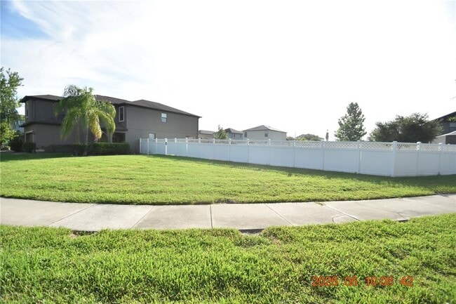 Building Photo - 20019 Date Palm Way