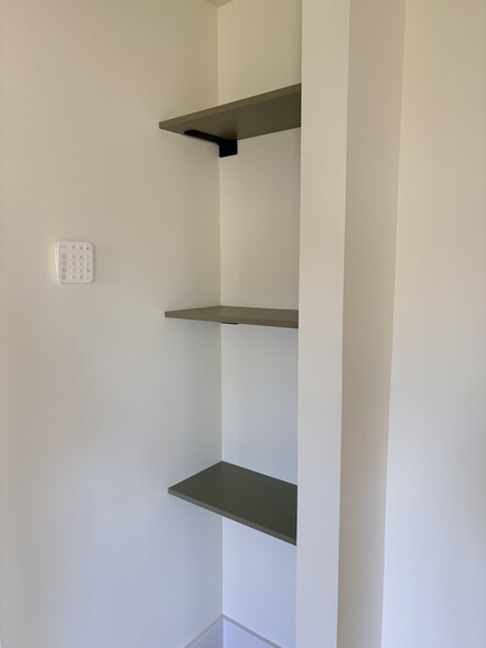 Building Photo - 1200 Southlawn Blvd