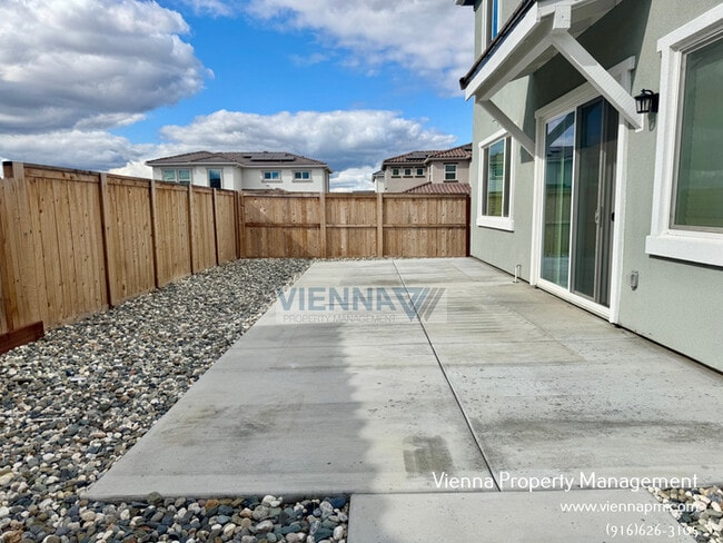 Building Photo - 4696 Snapdragon Wy