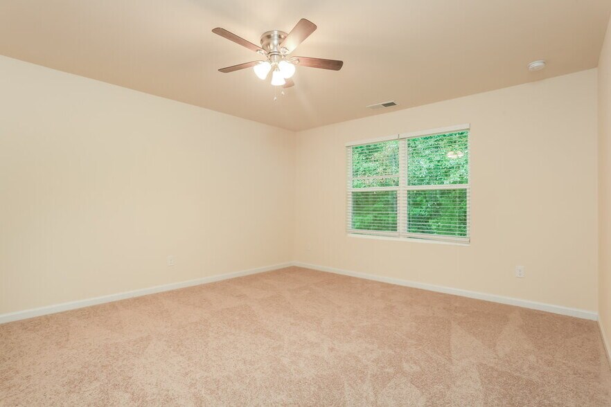 Building Photo - 203 Hamilton Pointe Dr