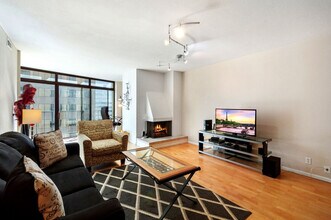 Building Photo - 22 Larimer St