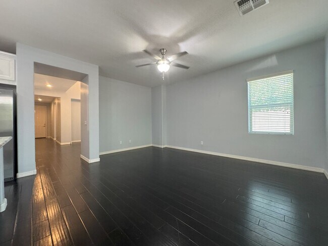 Building Photo - COMING SOON! LYONS GATE 5 BDRM + LOFT W CO...