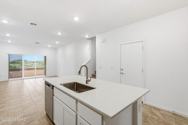 Building Photo - 8774 S Cir. Generoso