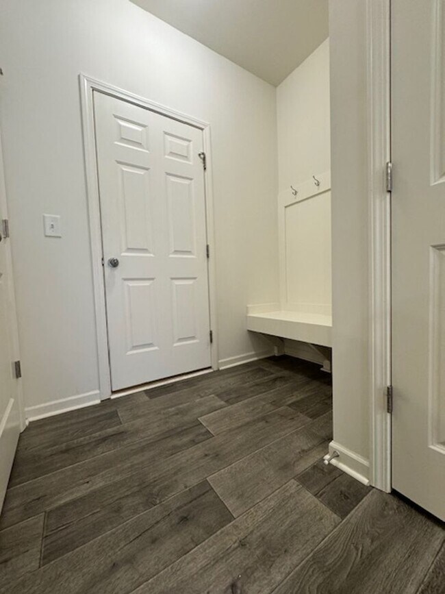 Building Photo - Introducing Your Dream Home: A Spacious 3 Bedroom, 2.5 Bathroom Townhome for Rent