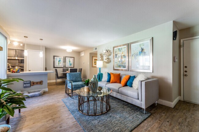 Interior Photo - Flintridge Apartments