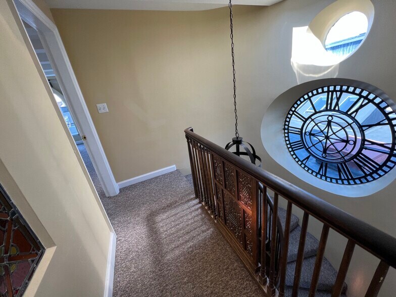 Building Photo - 117 Beacon St