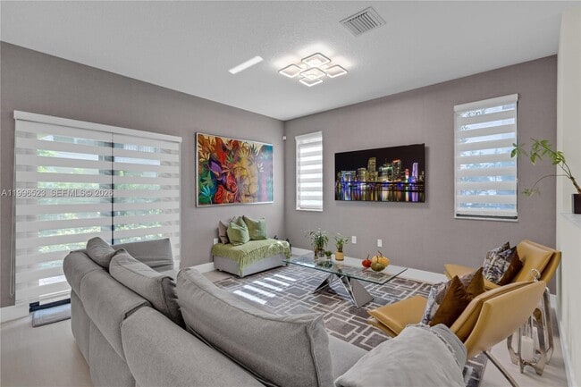 Building Photo - 4608 NW 83rd Pkwy