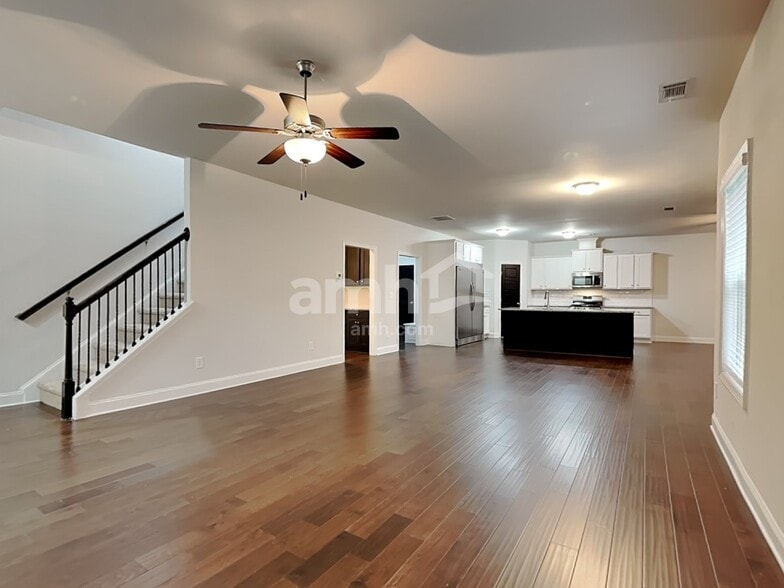 Building Photo - 1279 Victoria Walk Ln