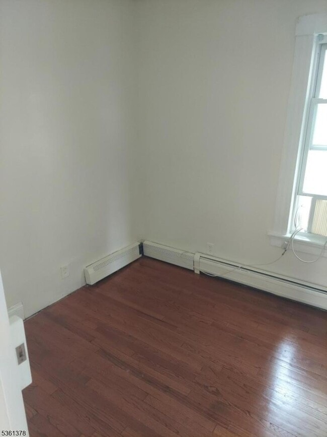 Building Photo - 41 Brown Ave
