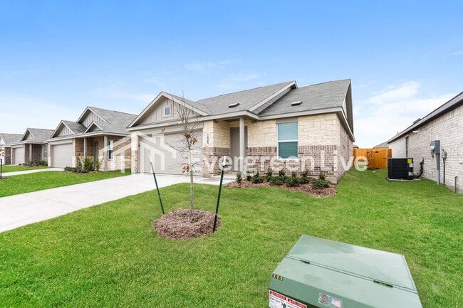 Building Photo - 1625 Sparrow Hawk Rd