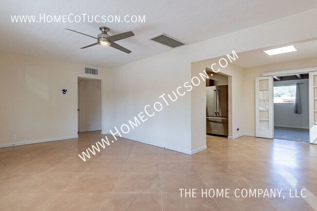 Building Photo - 3949 E 2nd St