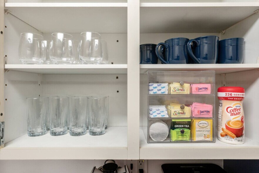 Building Photo - 219 Vine St