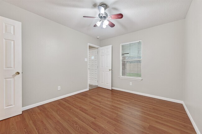 Building Photo - 18227 River Sage Dr