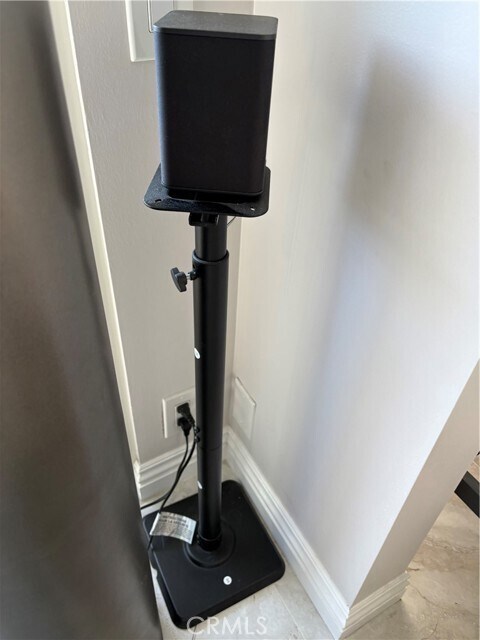 Building Photo - 525 E Seaside Way