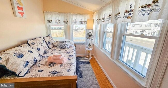 Building Photo - 1022 S Green St