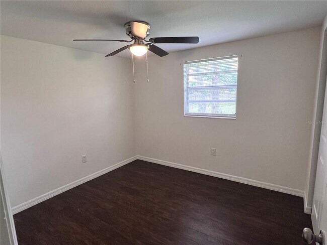 Building Photo - 5648 Golden Nugget Dr