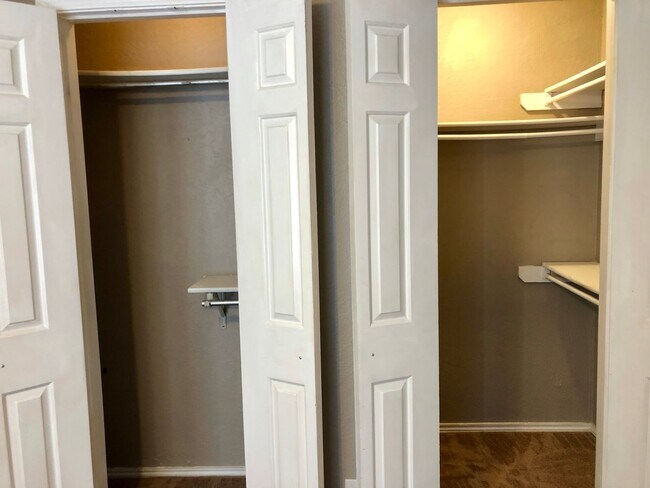 Building Photo - Boardwalk Condominium, Near Downtown