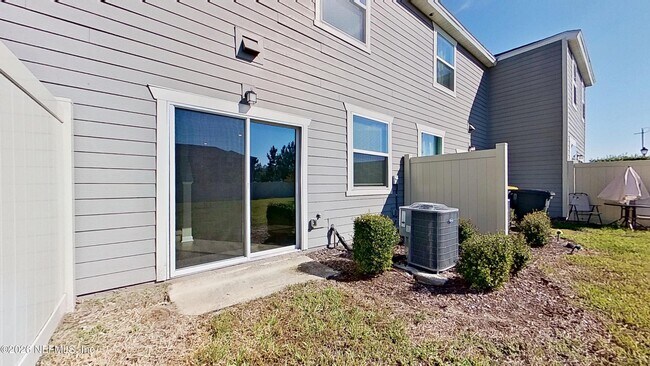 Building Photo - 9798 Fiddleback Ln