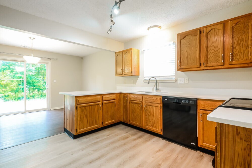 Building Photo - 5904 Minden Dr