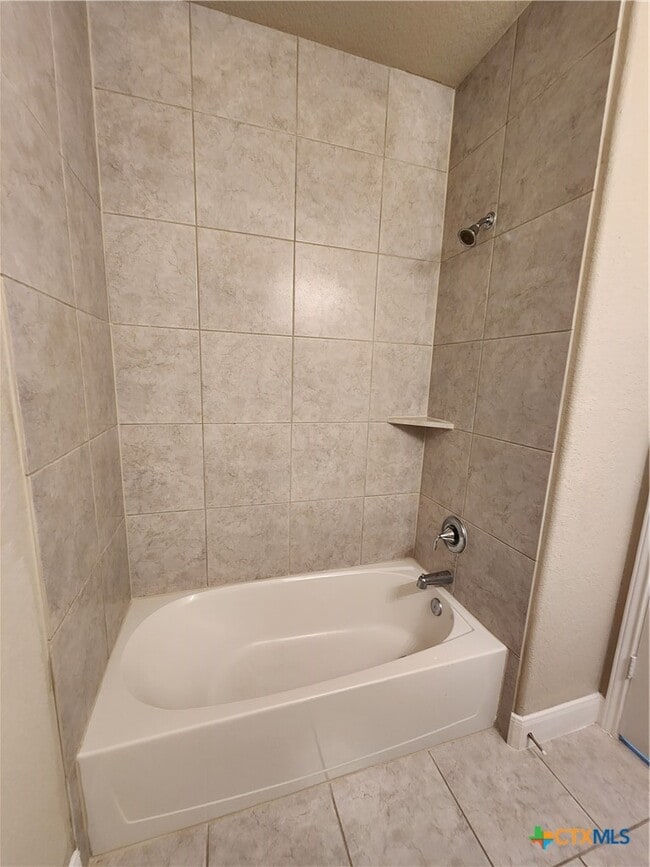 Building Photo - 1221 FM306