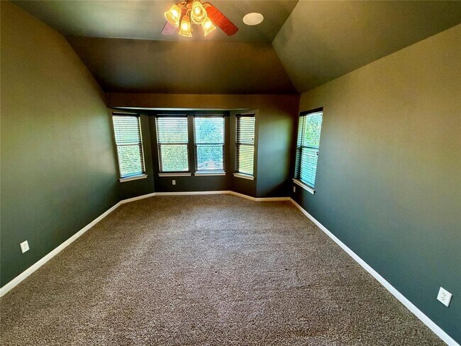 Building Photo - 3713 Broadwinged Hawk Cove