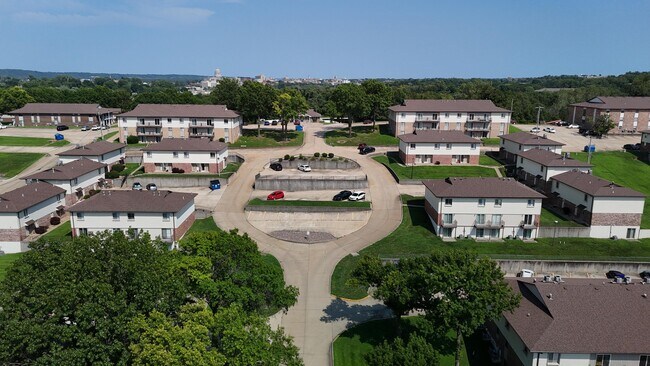 Building Photo - 827 Southwest Blvd