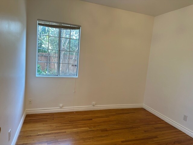 Building Photo - 5368 Crebs Ave