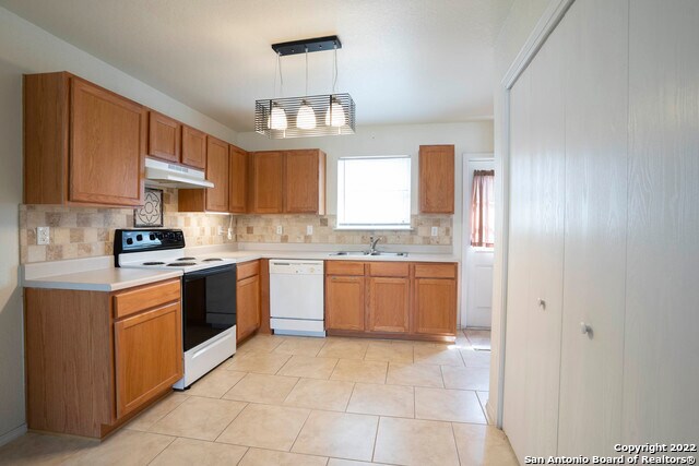 Building Photo - 9603 Kennebec Way