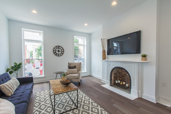 Primary Photo - 209 S Washington St