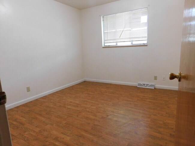 Building Photo - Spacious in the Redlands