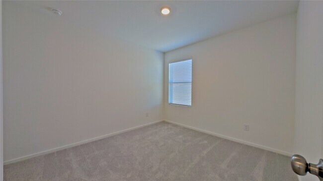 Building Photo - 16843 Old Wagon Wy