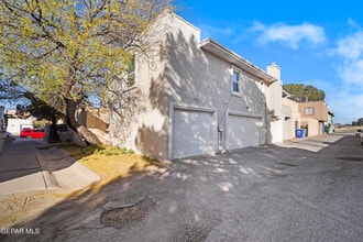 Building Photo - 10628 Springwood Dr