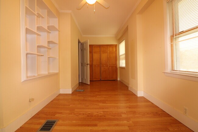 Building Photo - 111 Longwood Ave
